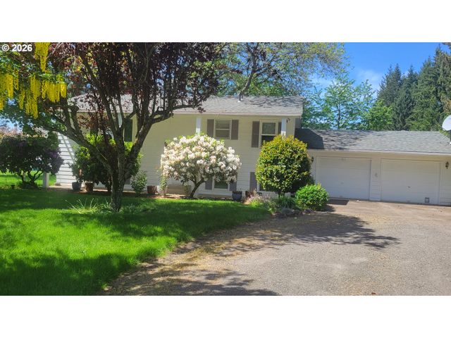 16765 Ne KINGS GRADE, Newberg, OR 97132
