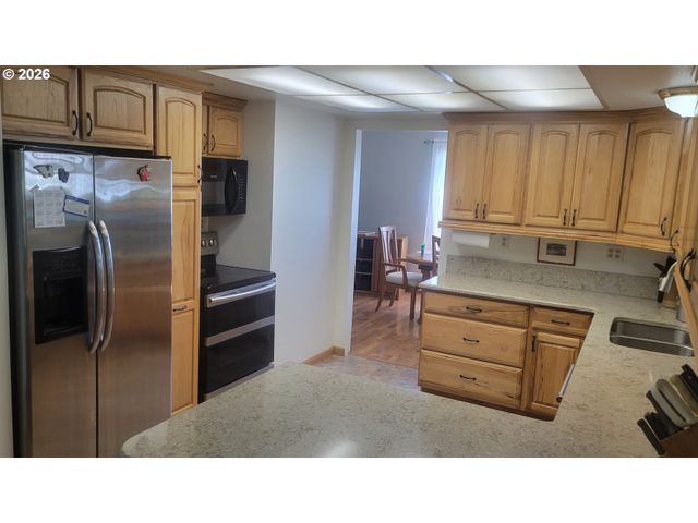 16765 Ne KINGS GRADE, Newberg, OR 97132
