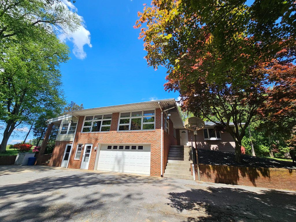 Image 12 of property listing at 4619 LONG GREEN RD, Glen Arm, MD 21057