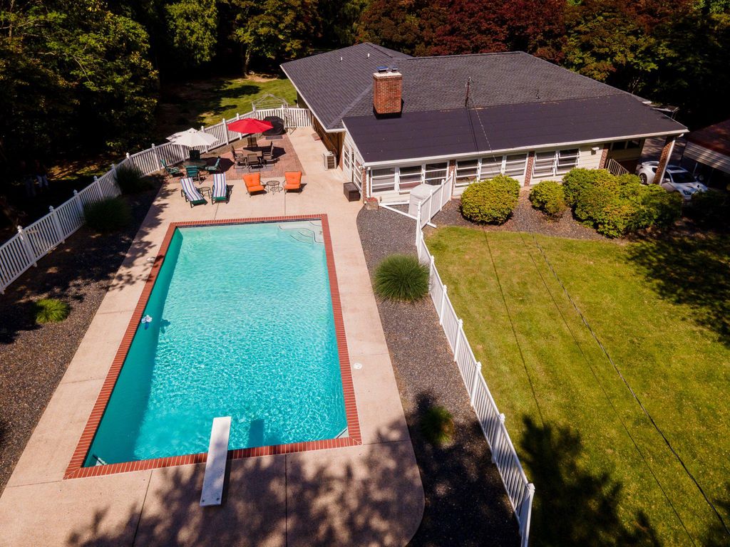 Image 23 of property listing at 4619 LONG GREEN RD, Glen Arm, MD 21057