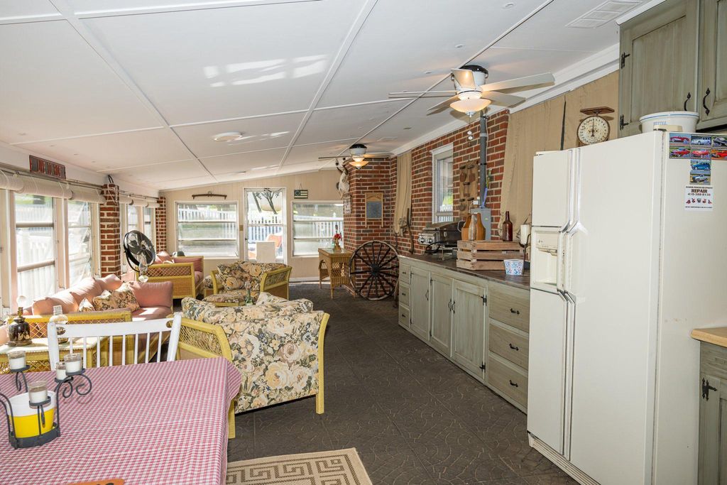 Image 54 of property listing at 4619 LONG GREEN RD, Glen Arm, MD 21057