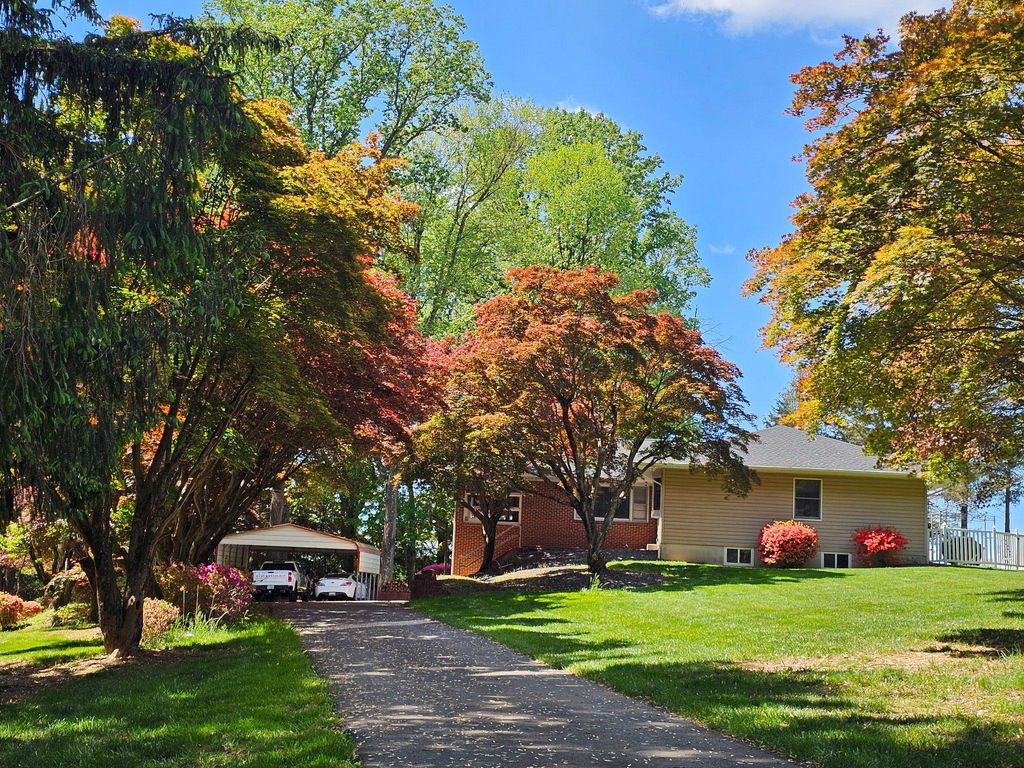 Image 10 of property listing at 4619 LONG GREEN RD, Glen Arm, MD 21057