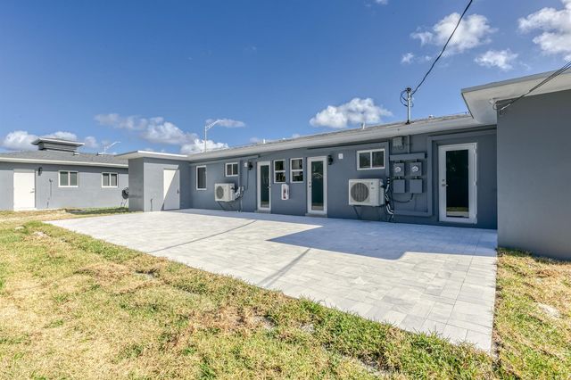 2009 NE 26th Street, Wilton Manors, FL 33305