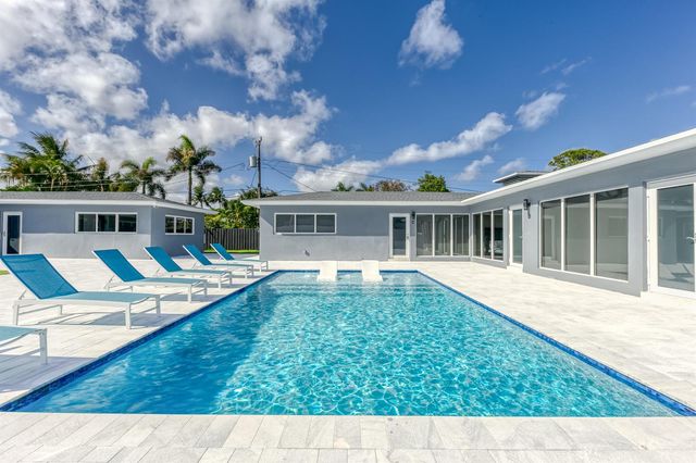 2009 NE 26th Street, Wilton Manors, FL 33305