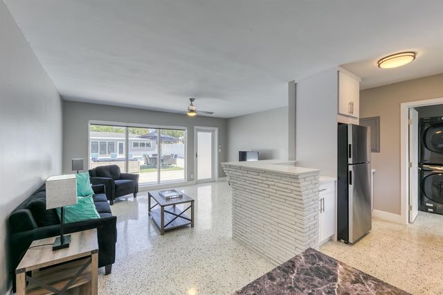2009 NE 26th Street, Wilton Manors, FL 33305