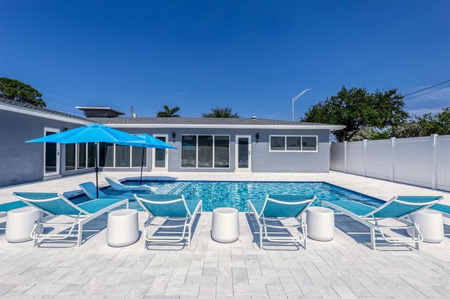 2009 NE 26th Street, Wilton Manors, FL 33305