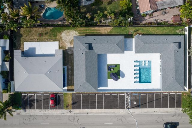 2009 NE 26th Street, Wilton Manors, FL 33305