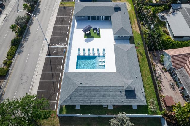 2009 NE 26th Street, Wilton Manors, FL 33305