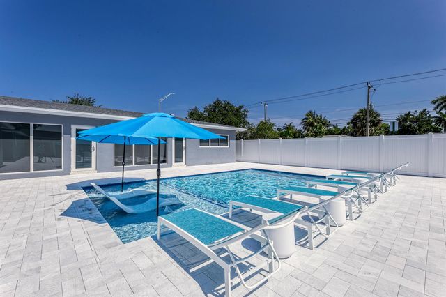 2009 NE 26th Street, Wilton Manors, FL 33305