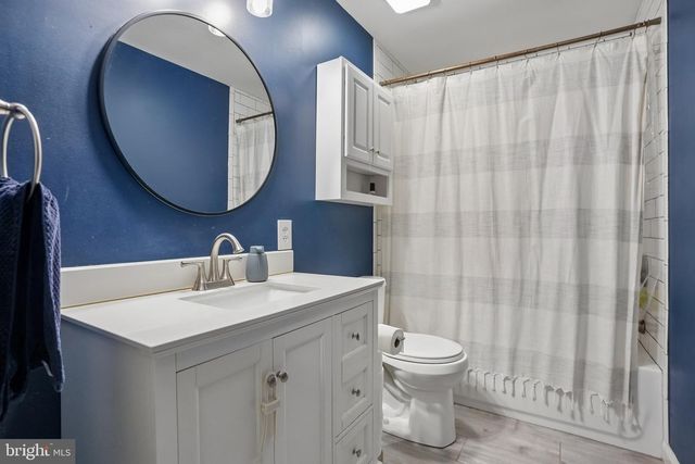 215 WEDGEWOOD, Blackwood, NJ 08012