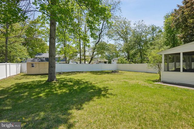 215 WEDGEWOOD, Blackwood, NJ 08012