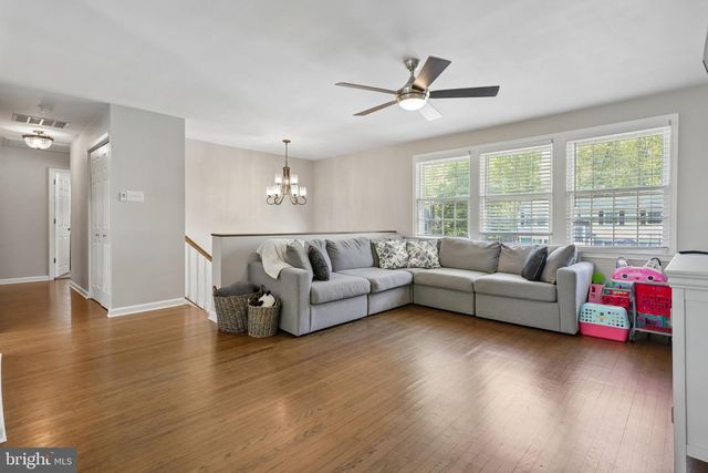 215 WEDGEWOOD, Blackwood, NJ 08012