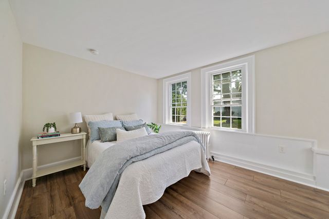 196 South Street A, Hingham, MA 02043