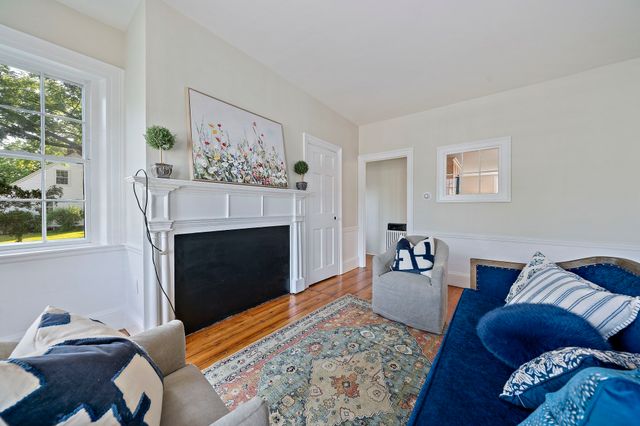 196 South Street A, Hingham, MA 02043
