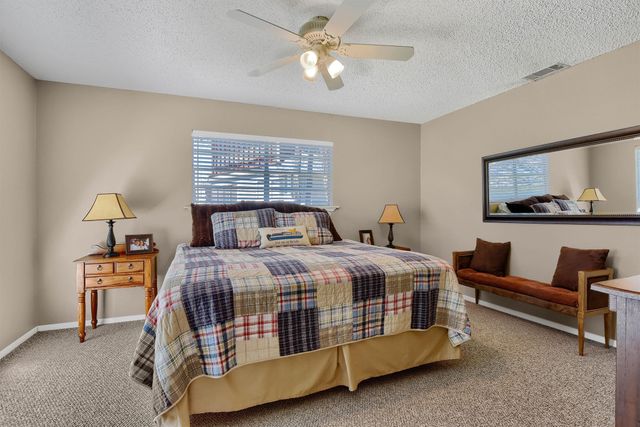 1214 Kiowa Drive E, Lake Kiowa, TX 76240