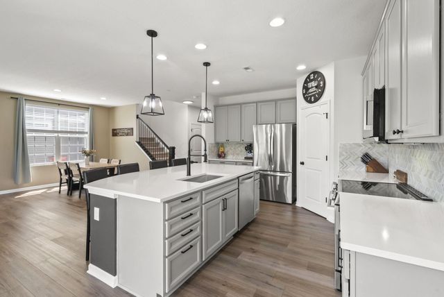 3812 Park Street, Grove City, OH 43123