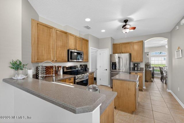 1612 CREEK POINT Boulevard, Jacksonville, FL 32218