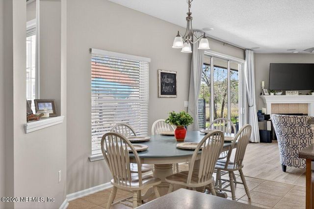 1612 CREEK POINT Boulevard, Jacksonville, FL 32218