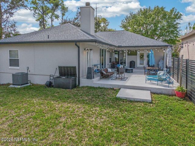 1612 CREEK POINT Boulevard, Jacksonville, FL 32218