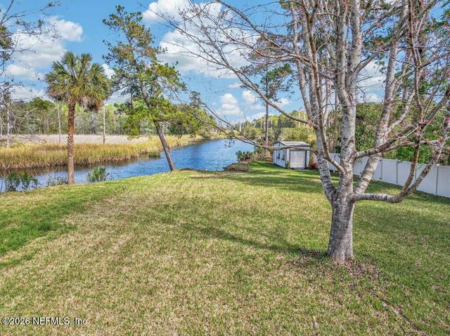 1612 CREEK POINT Boulevard, Jacksonville, FL 32218