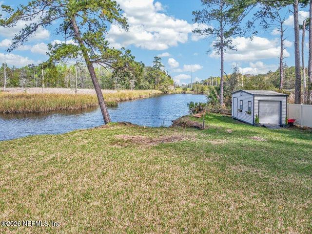1612 CREEK POINT Boulevard, Jacksonville, FL 32218