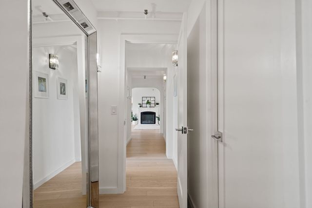 1731 Beacon St 1403, Brookline, MA 02445