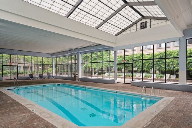 1731 Beacon St 1403, Brookline, MA 02445