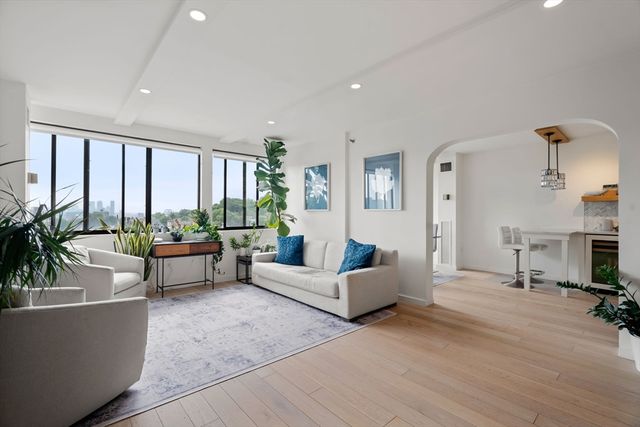 1731 Beacon St 1403, Brookline, MA 02445
