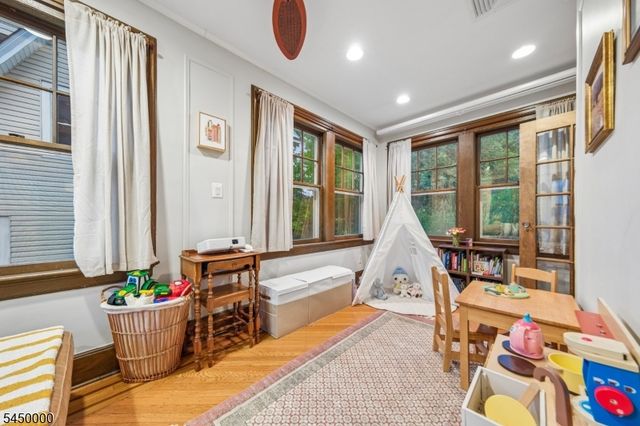 109 Tuscan Rd, Maplewood Twp., NJ 07040