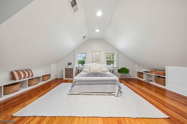 109 Tuscan Rd, Maplewood Twp., NJ 07040