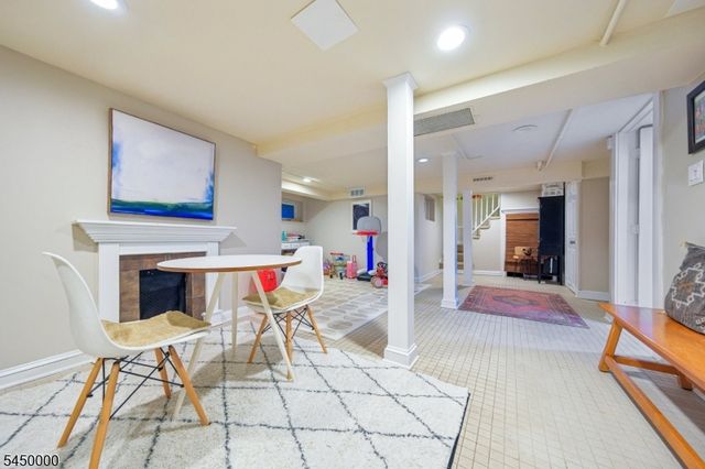 109 Tuscan Rd, Maplewood Twp., NJ 07040