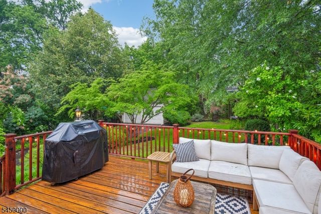 109 Tuscan Rd, Maplewood Twp., NJ 07040