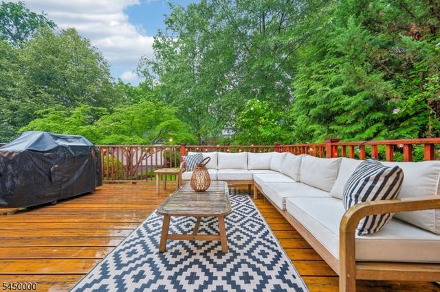 109 Tuscan Rd, Maplewood Twp., NJ 07040