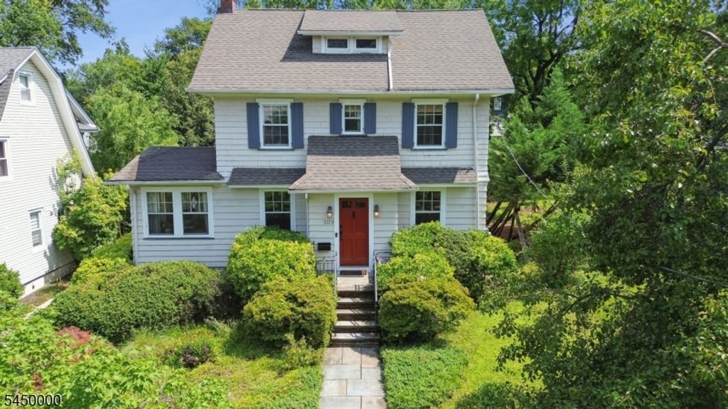 109 Tuscan Rd, Maplewood Twp., NJ 07040