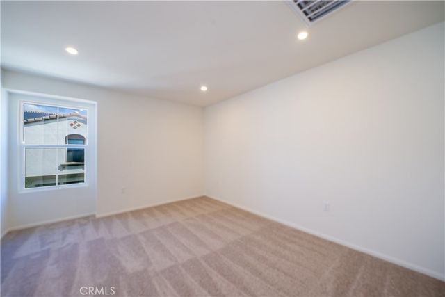 16135 Lumia Way, Fontana, CA 92336