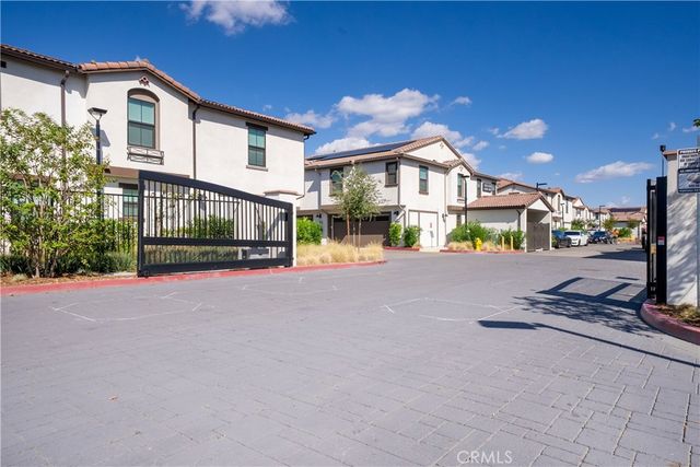 16135 Lumia Way, Fontana, CA 92336