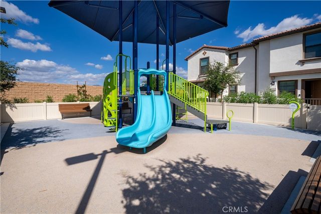 16135 Lumia Way, Fontana, CA 92336