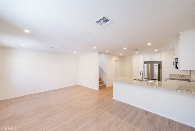16135 Lumia Way, Fontana, CA 92336