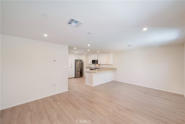 16135 Lumia Way, Fontana, CA 92336