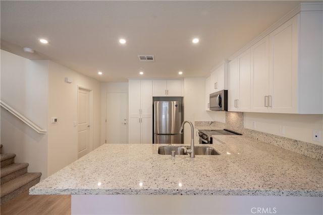 16135 Lumia Way, Fontana, CA 92336