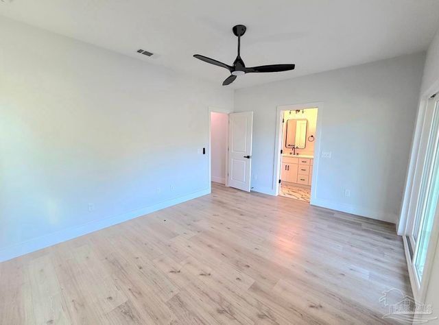 305 N Pace Blvd B, Pensacola, FL 32505