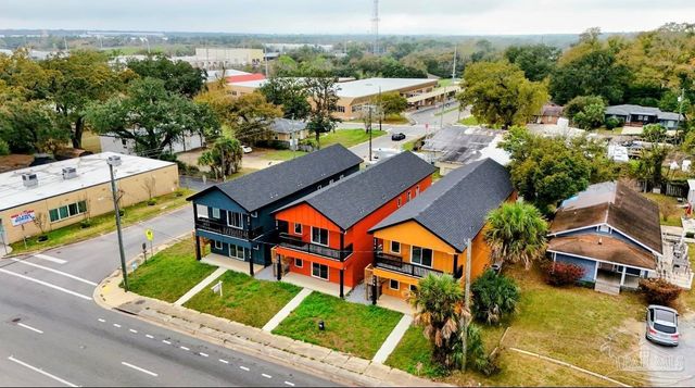 305 N Pace Blvd B, Pensacola, FL 32505