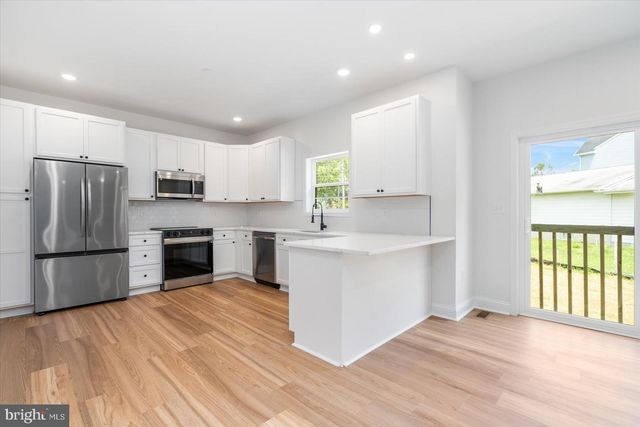 13101 CHOPTANK AVE, Middle River, MD 21220