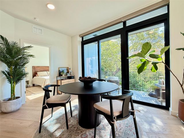 2209 S 1st ST 328, Austin, TX 78704