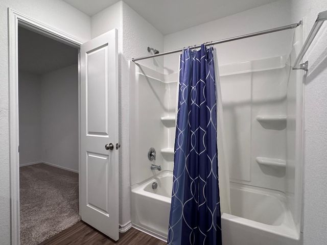 1140 Cattail LN, Bastrop, TX 78602