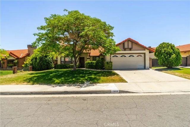 2808 College Park, Lancaster, CA 93536