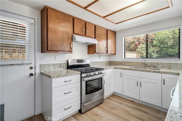 2808 College Park, Lancaster, CA 93536