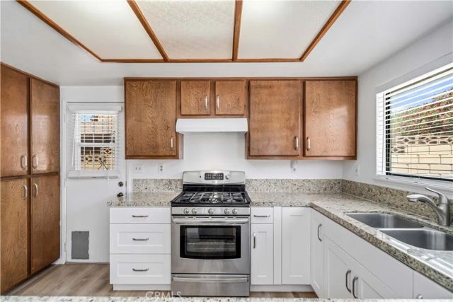 2808 College Park, Lancaster, CA 93536