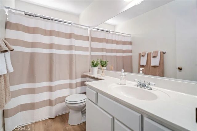 2808 College Park, Lancaster, CA 93536