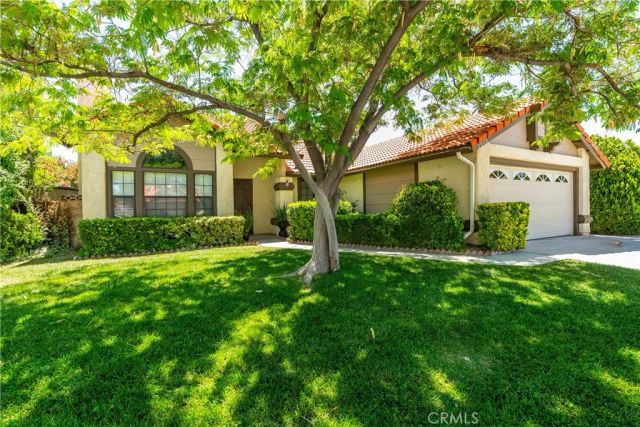 2808 College Park, Lancaster, CA 93536